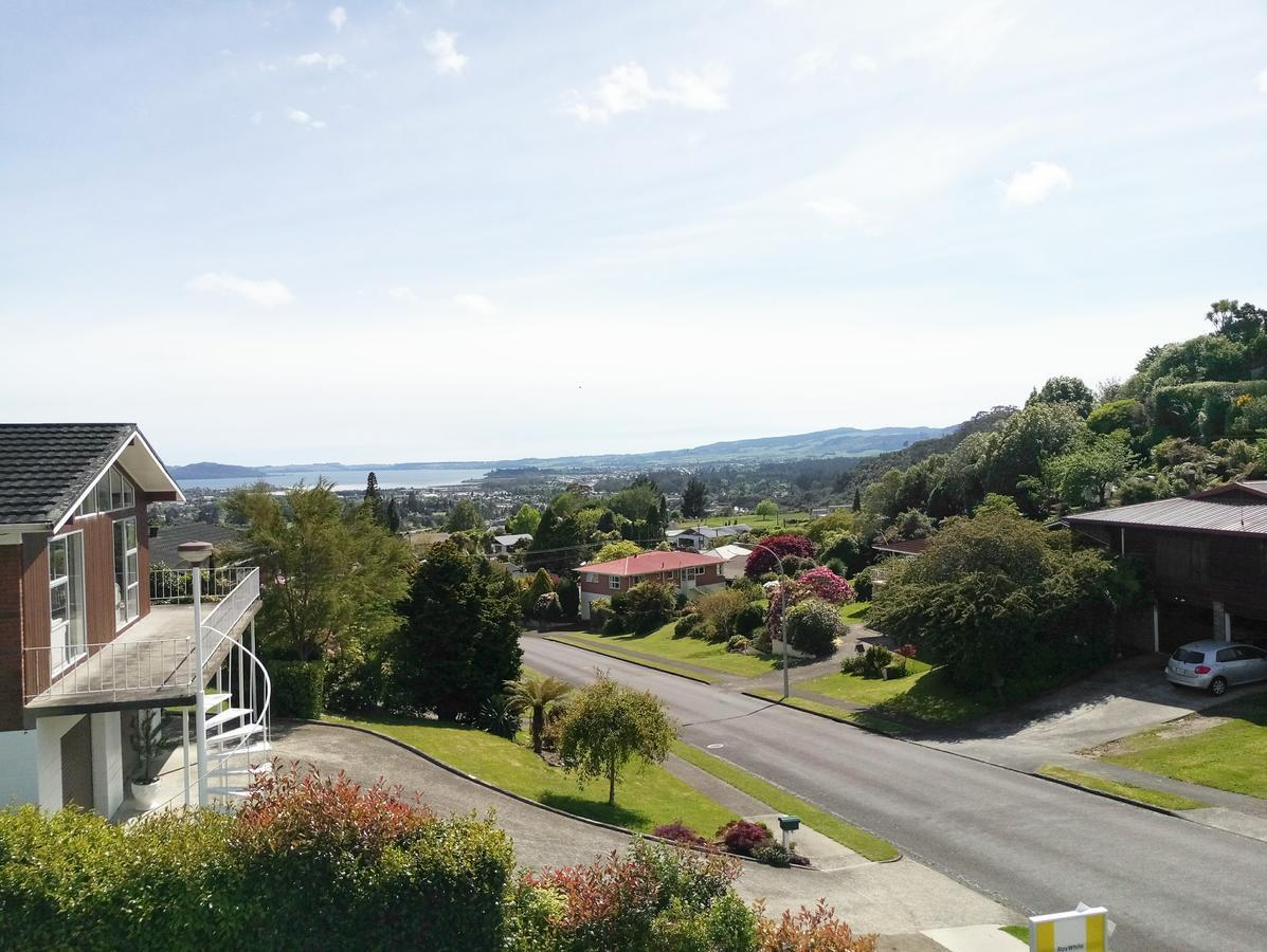 Foodora Lake View Bed & Breakfast Rotorua Exterior photo